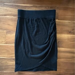 Gap black tulip front skirt - size XS